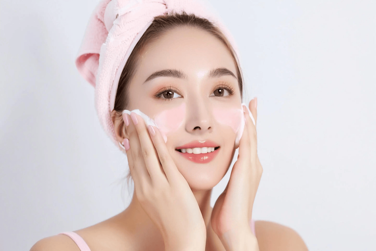 揭秘！这些奢华品牌让你钱包空空！AG真人游戏第一品牌超贵护肤品大(图2)